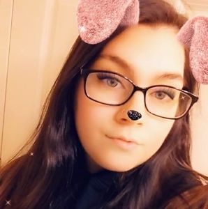 Meet your Posher, Jazmin